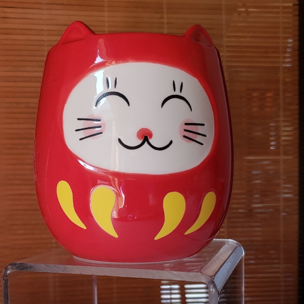 Lucky Cat-Themed Stoneware Mug